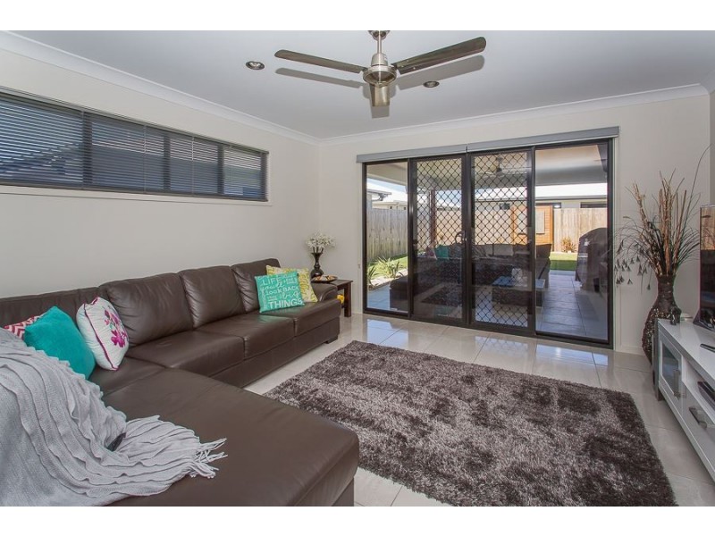 32 Hastings Street, Ooralea QLD 4740