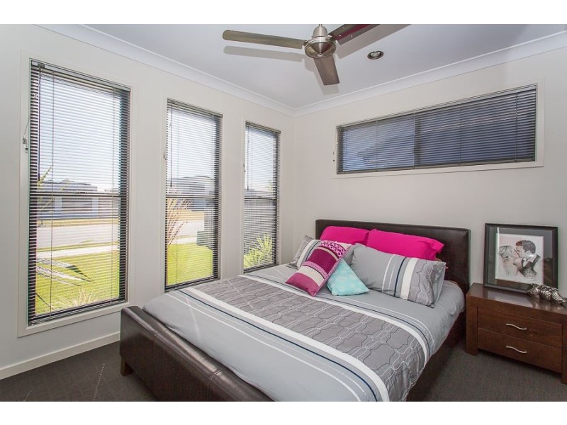 32 Hastings Street, Ooralea QLD 4740