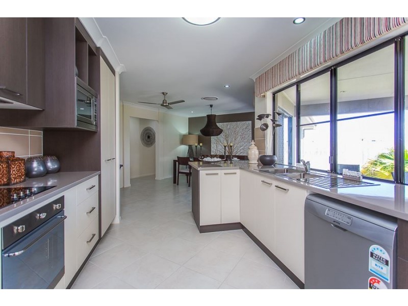 15 McGrath Street, Bakers Creek QLD 4740