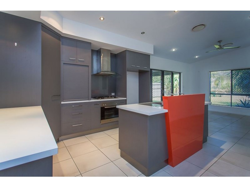 97 Dawson Boulevard, Rural View QLD 4740