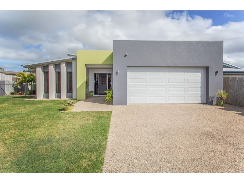 11 Vidar Crescent, Ooralea QLD 4740