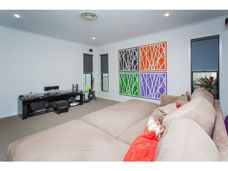 11 Vidar Crescent, Ooralea QLD 4740