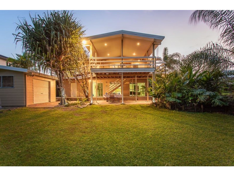9 Coral Drive, Blacks Beach QLD 4740
