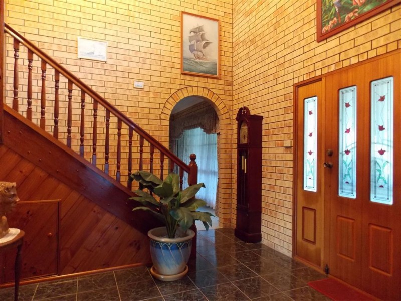 6 Sturgeon Street, Ball Bay QLD 4741