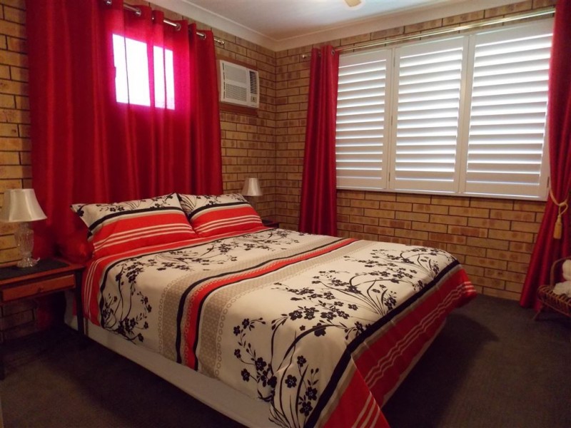 6 Sturgeon Street, Ball Bay QLD 4741