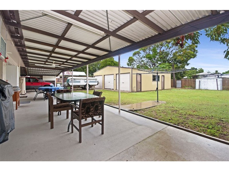 1 Ibis Street, Slade Point QLD 4740