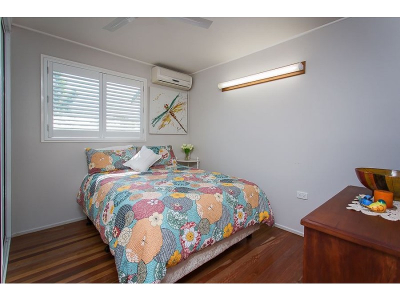 2 MacKenzie Street, Eimeo QLD 4740