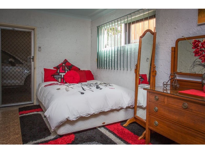 2 MacKenzie Street, Eimeo QLD 4740