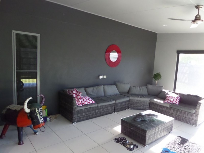 30 Raffia Street, Rural View QLD 4740