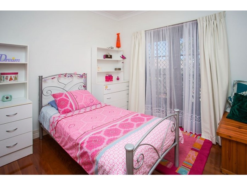 11 Harrier Street, Rural View QLD 4740