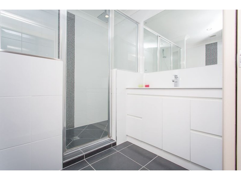 11 Harrier Street, Rural View QLD 4740