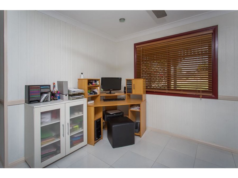 11 Harrier Street, Rural View QLD 4740