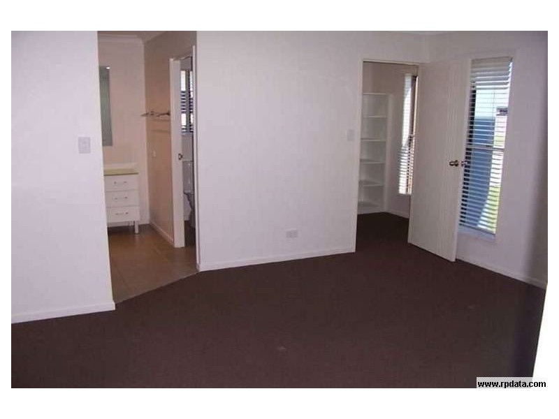 11 Vesta Lane, Ooralea QLD 4740