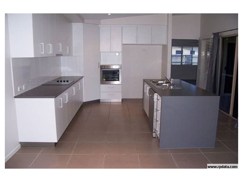11 Vesta Lane, Ooralea QLD 4740