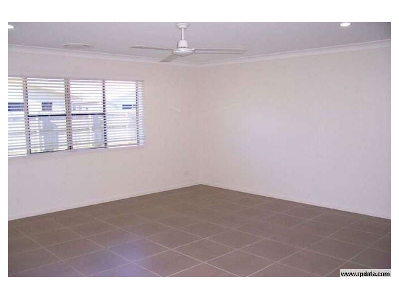 11 Vesta Lane, Ooralea QLD 4740
