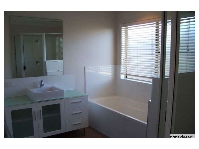 11 Vesta Lane, Ooralea QLD 4740
