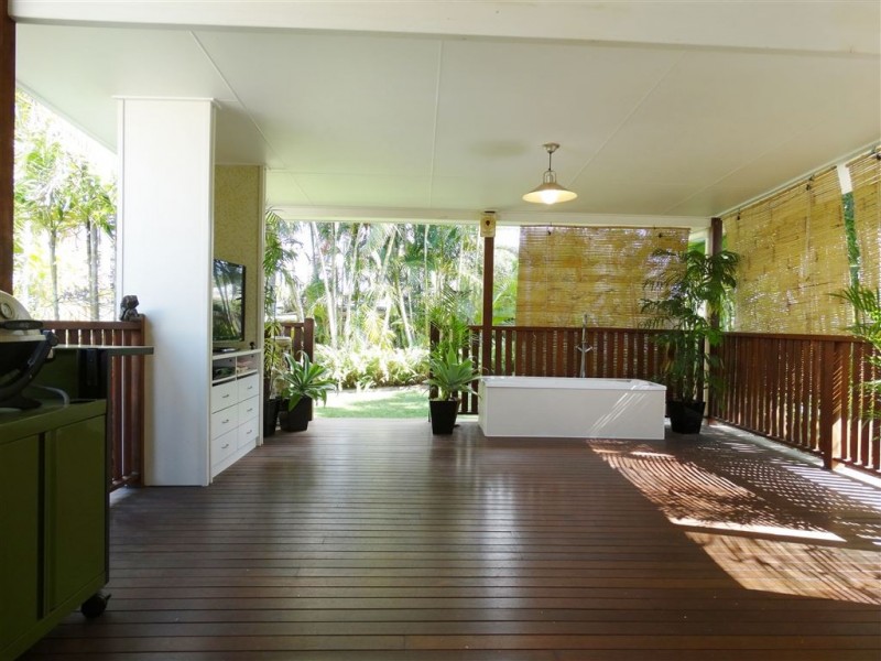 4 Simpson Street, West Mackay QLD 4740