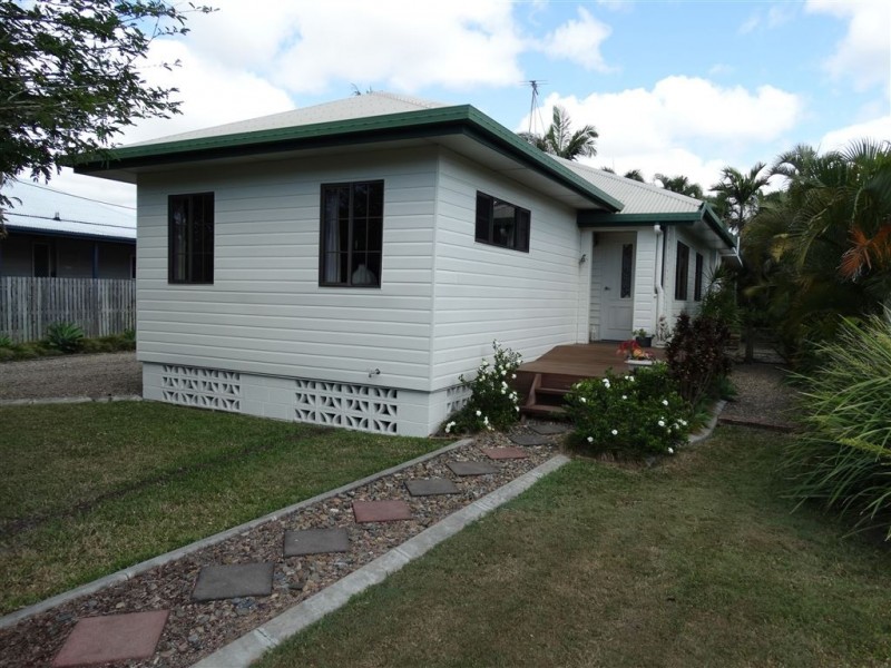 4 Simpson Street, West Mackay QLD 4740