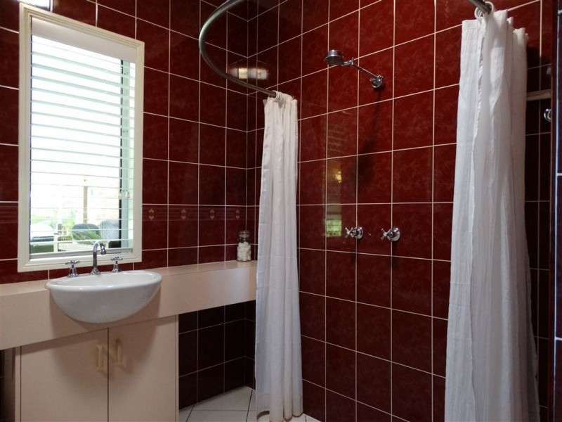 4 Simpson Street, West Mackay QLD 4740