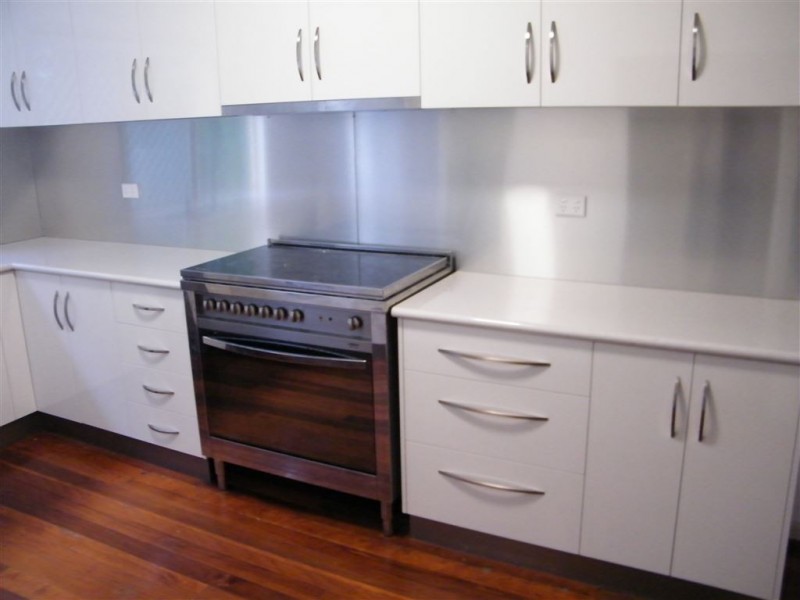 5 Arana Drive, Rural View QLD 4740