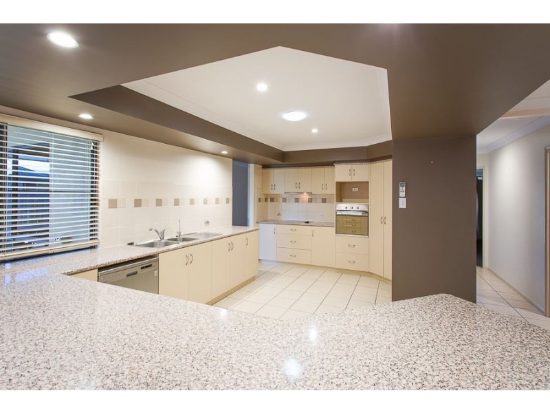 83 Wheeler Drive, Glenella QLD 4740