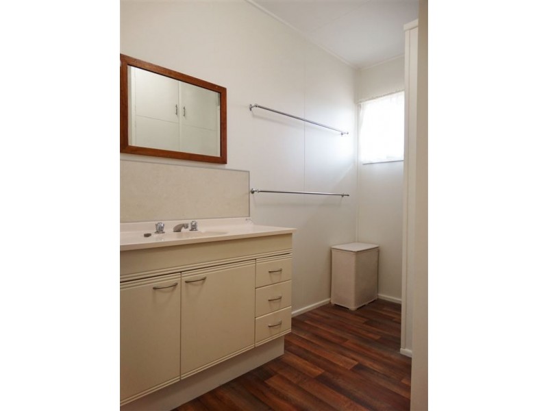 10 Peak Downs Highway, Walkerston QLD 4751