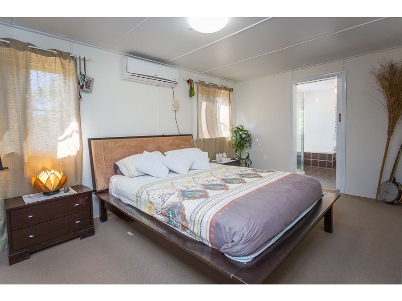 33 Fadden Street, Walkerston QLD 4751