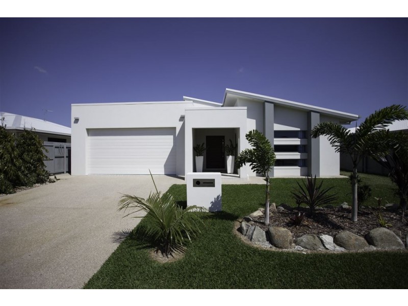22 Botanical Drive, Ooralea QLD 4740