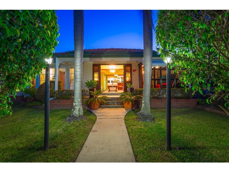 25 Ferguson Street, West Mackay QLD 4740