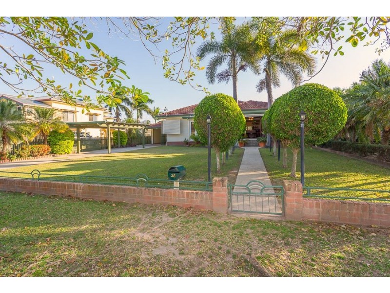 25 Ferguson Street, West Mackay QLD 4740
