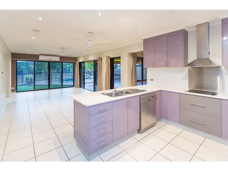 98 Wheeler Drive, Glenella QLD 4740