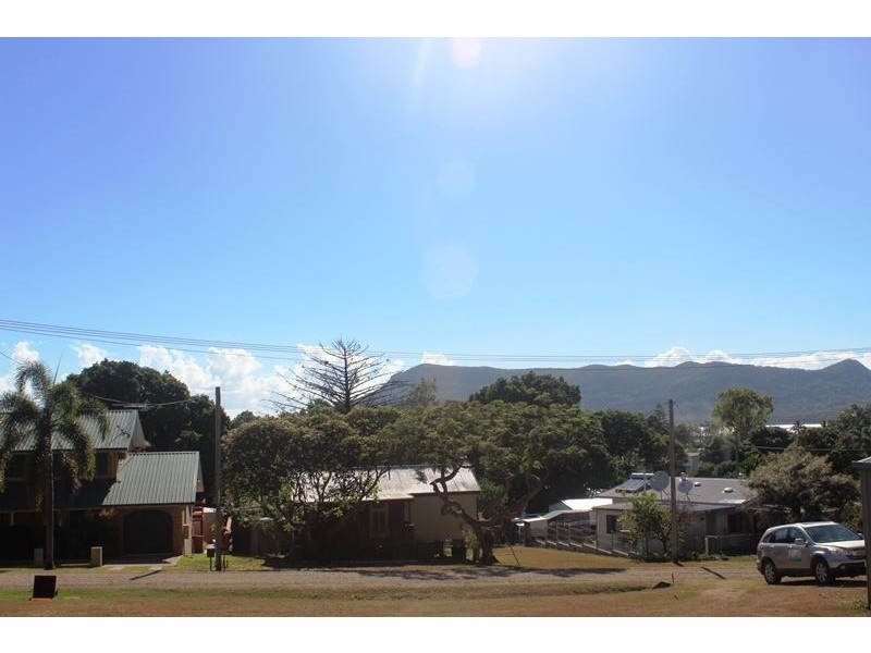 3 Sturgeon Street, Ball Bay QLD 4741