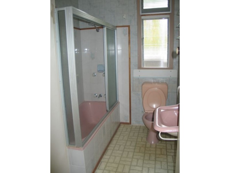 23 Johnson Street, West Mackay QLD 4740