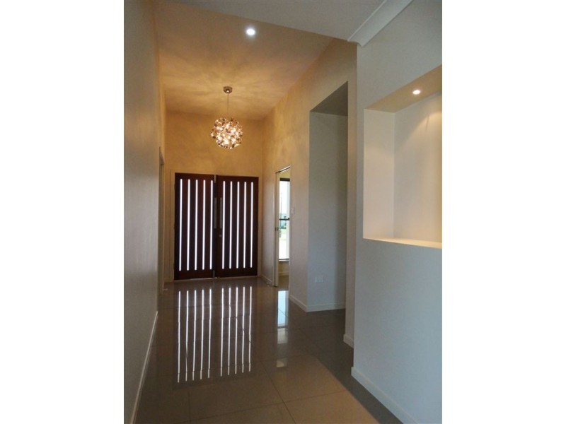 20 Sheedy Crescent, Marian QLD 4753