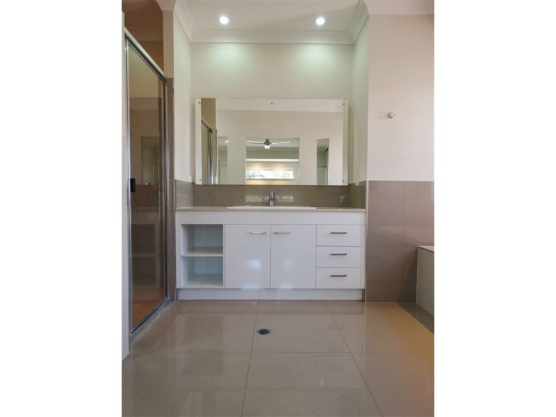 20 Sheedy Crescent, Marian QLD 4753