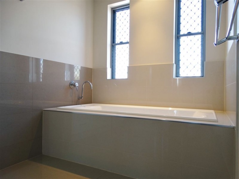 20 Sheedy Crescent, Marian QLD 4753