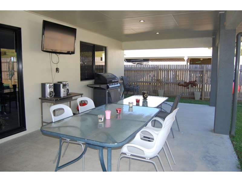 10 Aviland Drive, Seaforth QLD 4741