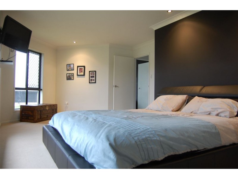 10 Aviland Drive, Seaforth QLD 4741