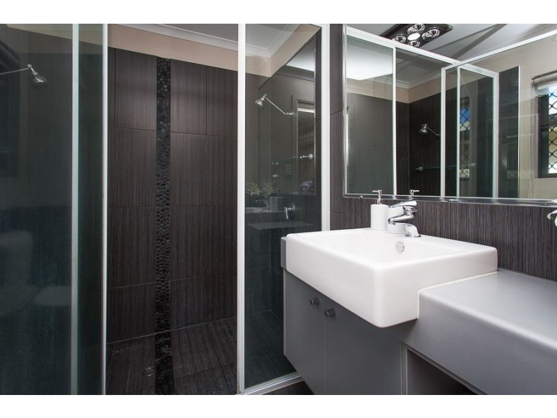 10 Woden Crescent, Ooralea QLD 4740