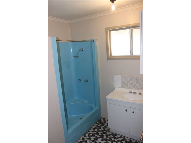 34 Schaefer Street, West Mackay QLD 4740