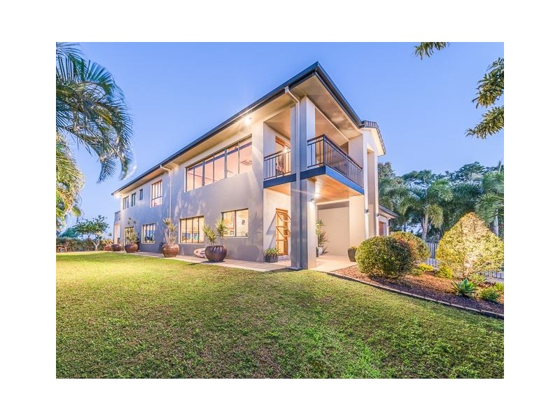 17 Chapman Court, Eimeo QLD 4740