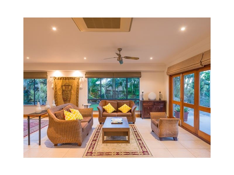 17 Chapman Court, Eimeo QLD 4740