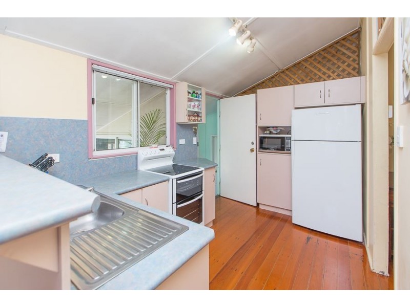 49 Bucasia Esplanade, Bucasia QLD 4750