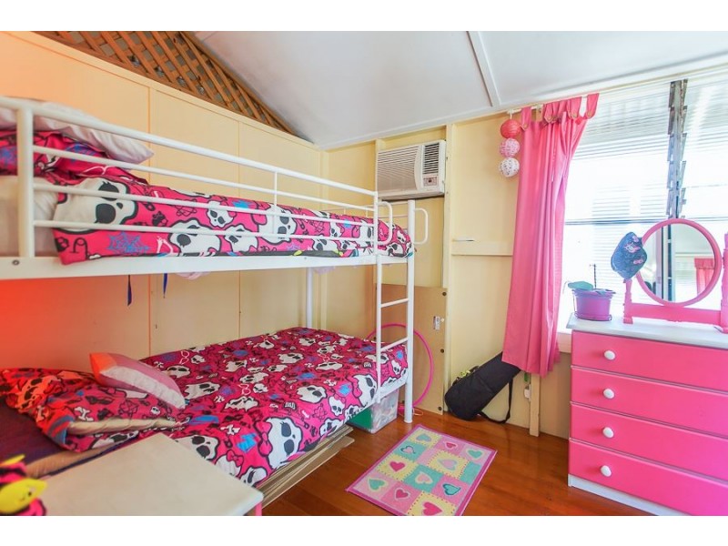 49 Bucasia Esplanade, Bucasia QLD 4750