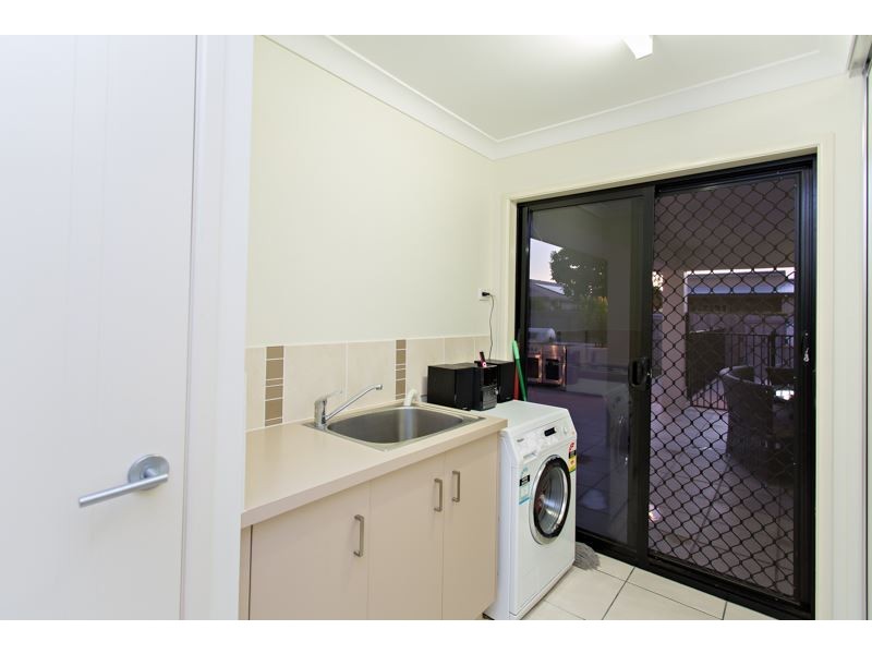 56 Gingham Street, Glenella QLD 4740