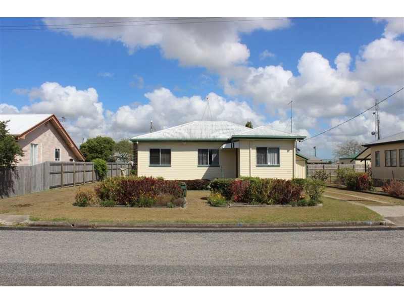 18 Mackenzie Street, West Mackay QLD 4740