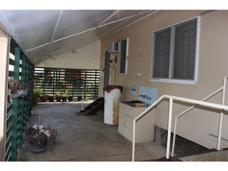 18 Mackenzie Street, West Mackay QLD 4740