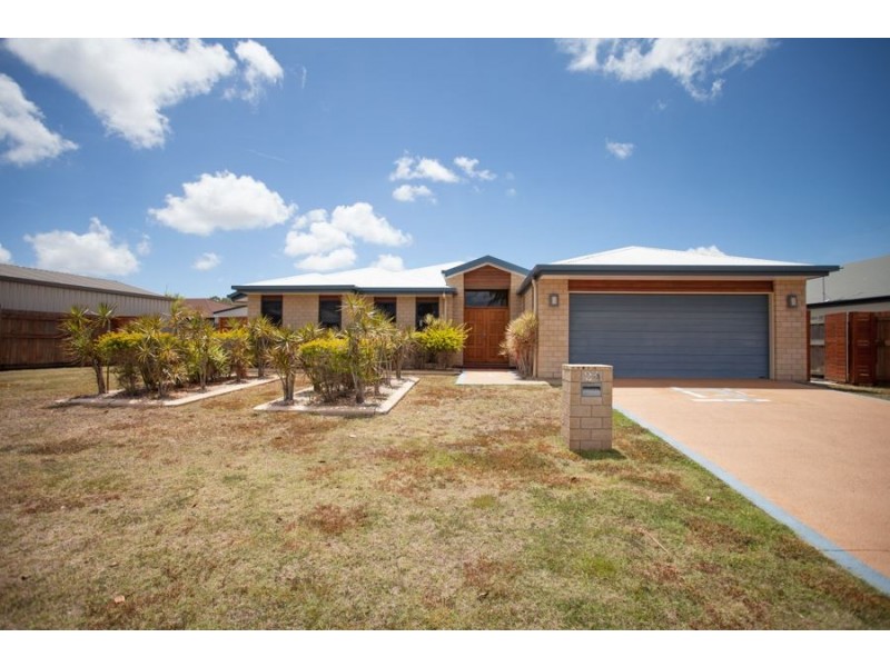 24 Cutfield Street, Glenella QLD 4740