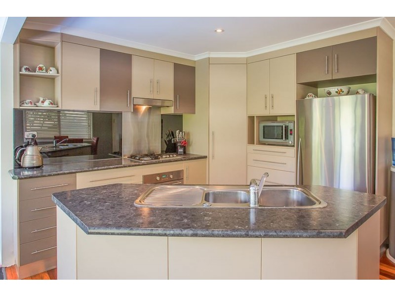 21 Ramsay Court, Beaconsfield QLD 4740