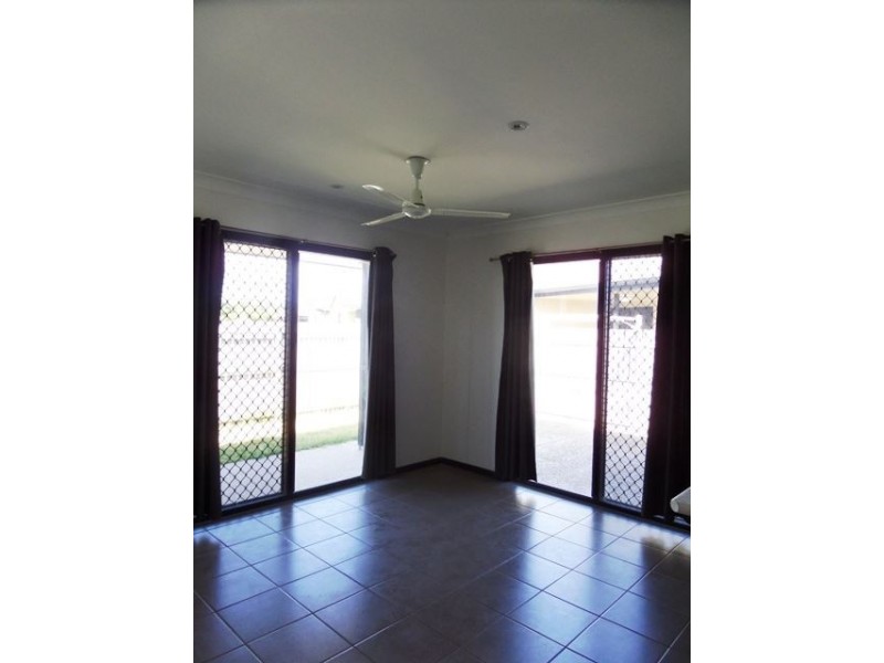 15 Central Drive, Andergrove QLD 4740